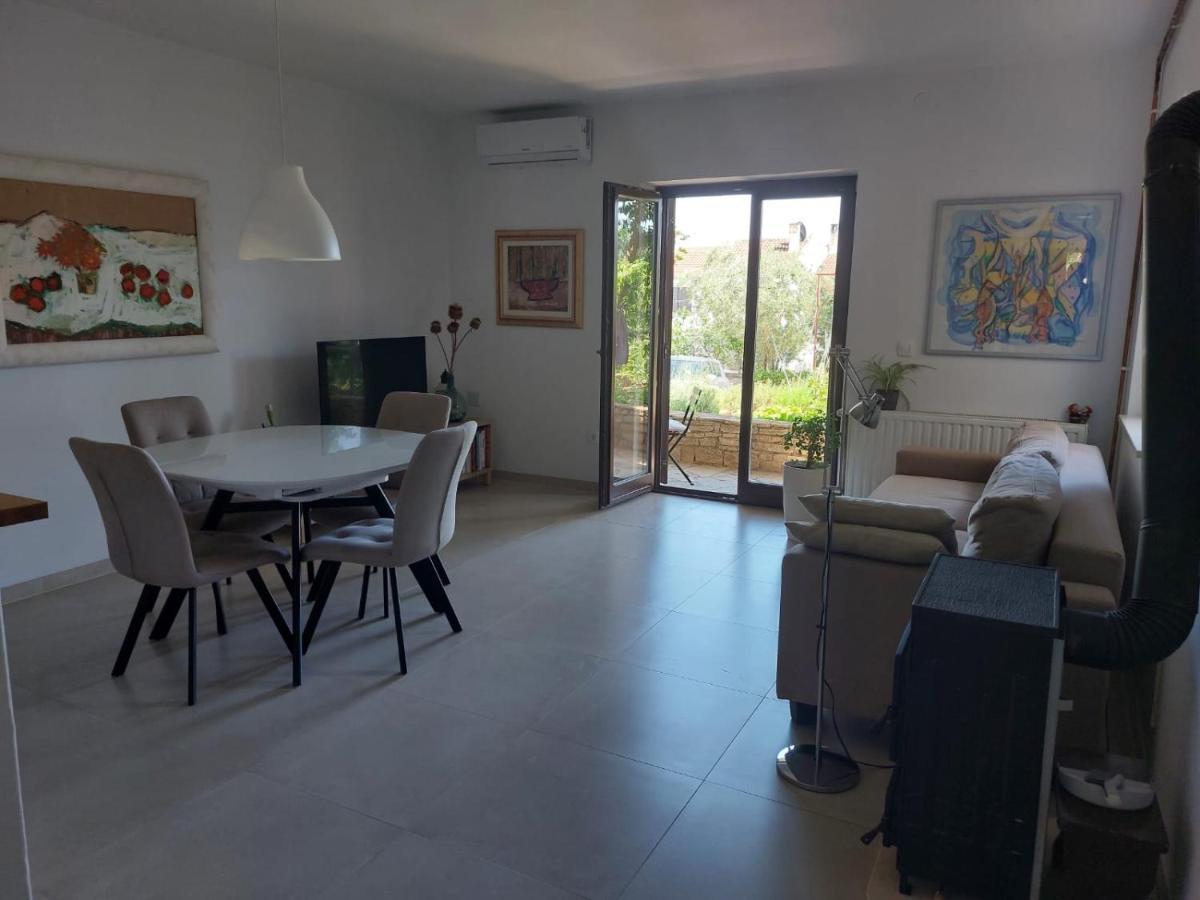 Apartment Irena-Pula Marina Buitenkant foto