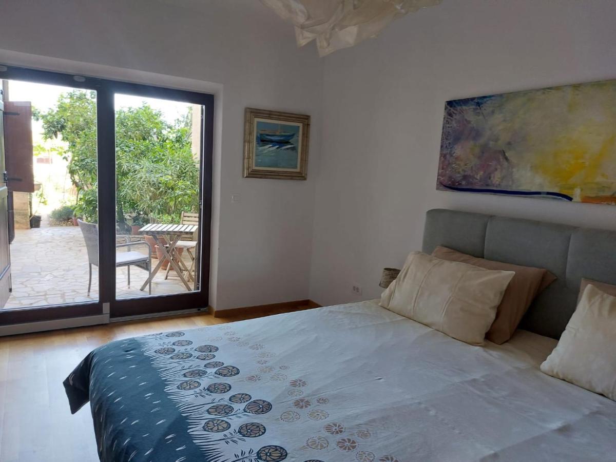 Apartment Irena-Pula Marina Buitenkant foto